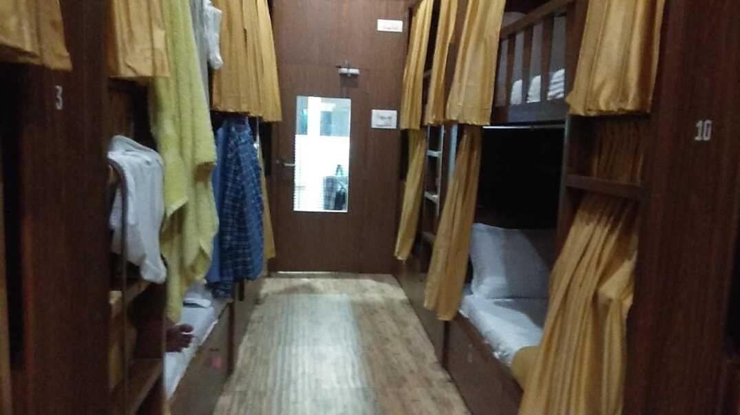 Kalina Asian Dormitory Hotel มุมไบ ภายนอก รูปภาพ